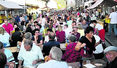 Aargauer Zeitung: Strassenfest wieder ein Renner